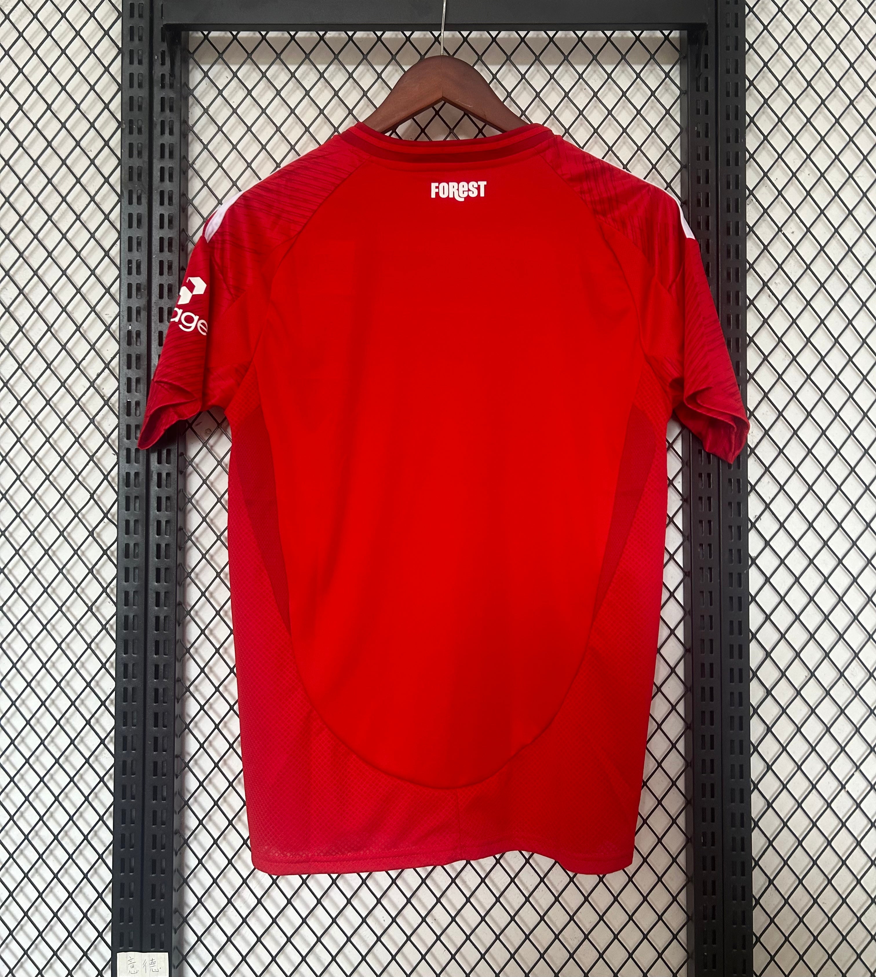 Maillot 24/25 Nottingham Rouge