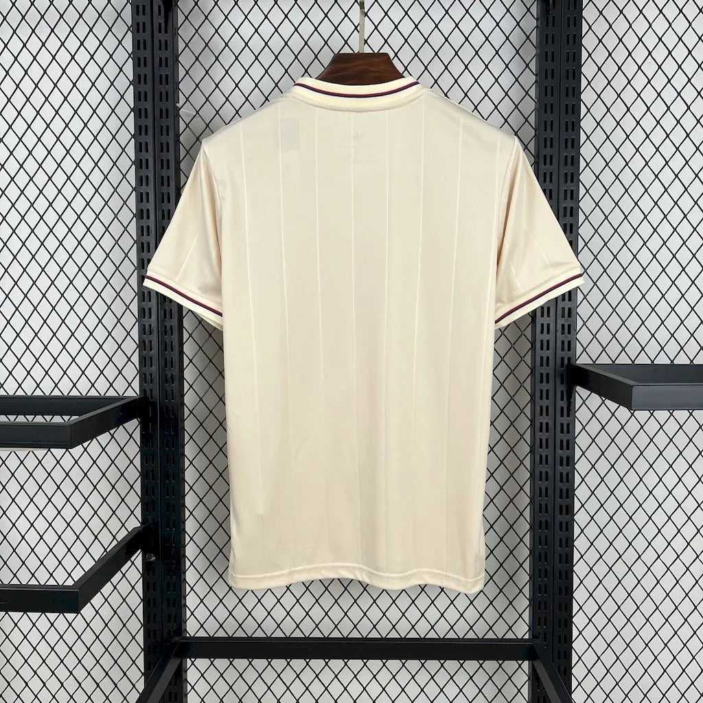 Maillot 25/26 Lyon Spécial