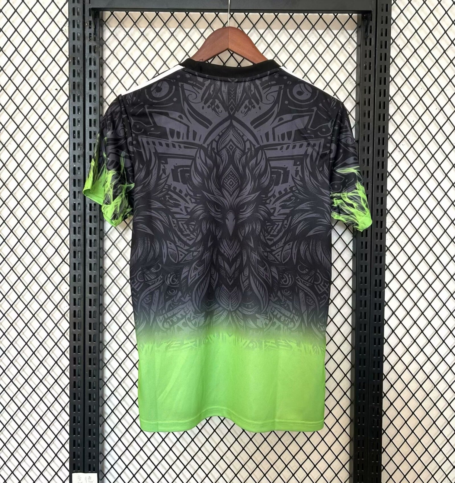 Maillot 24/25 Liverpool Vert Spécial Dragon