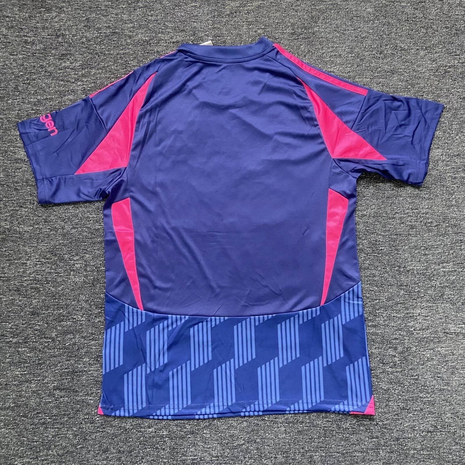 Maillot 24/25 Nottingham Forest Bleu