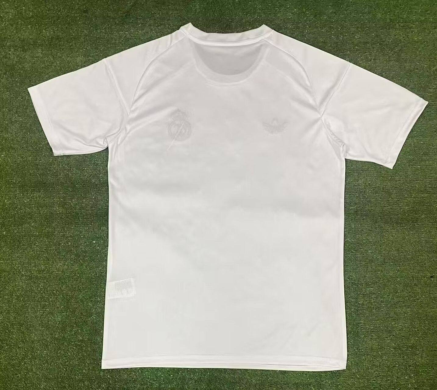 Maillot 24/25 Real Madrid Blanc Spécial Dragon