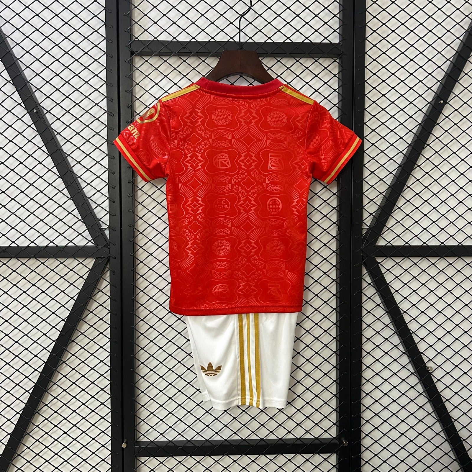 25/26 Ensemble Enfant Bayern Munich 125e